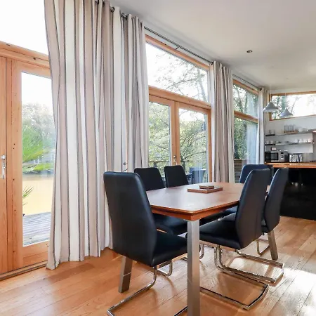 4 Miller's Island Holiday home *